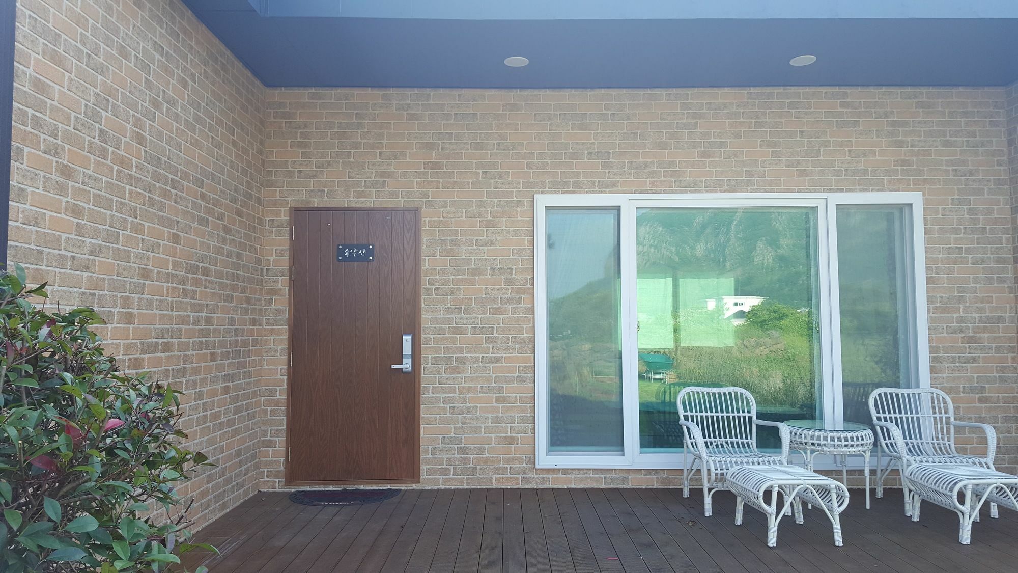 Wind Jeju Cafe&Pension Seogwipo Bagian luar foto