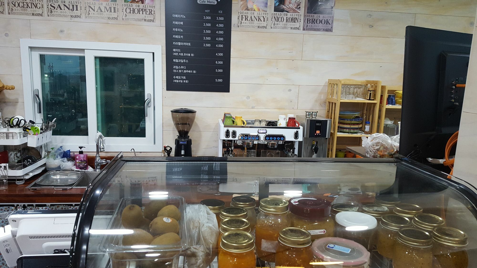 Wind Jeju Cafe&Pension Seogwipo Bagian luar foto